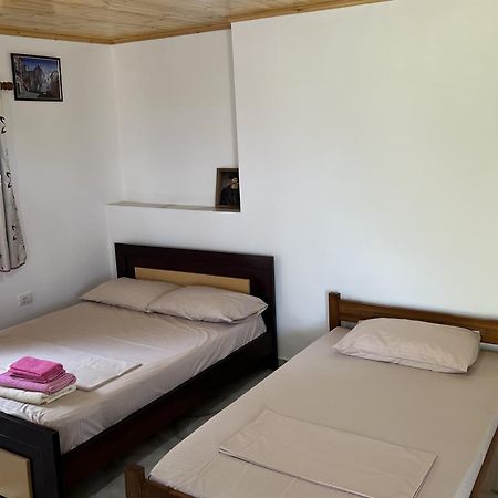 Oni Apartments Ksamil Exterior photo